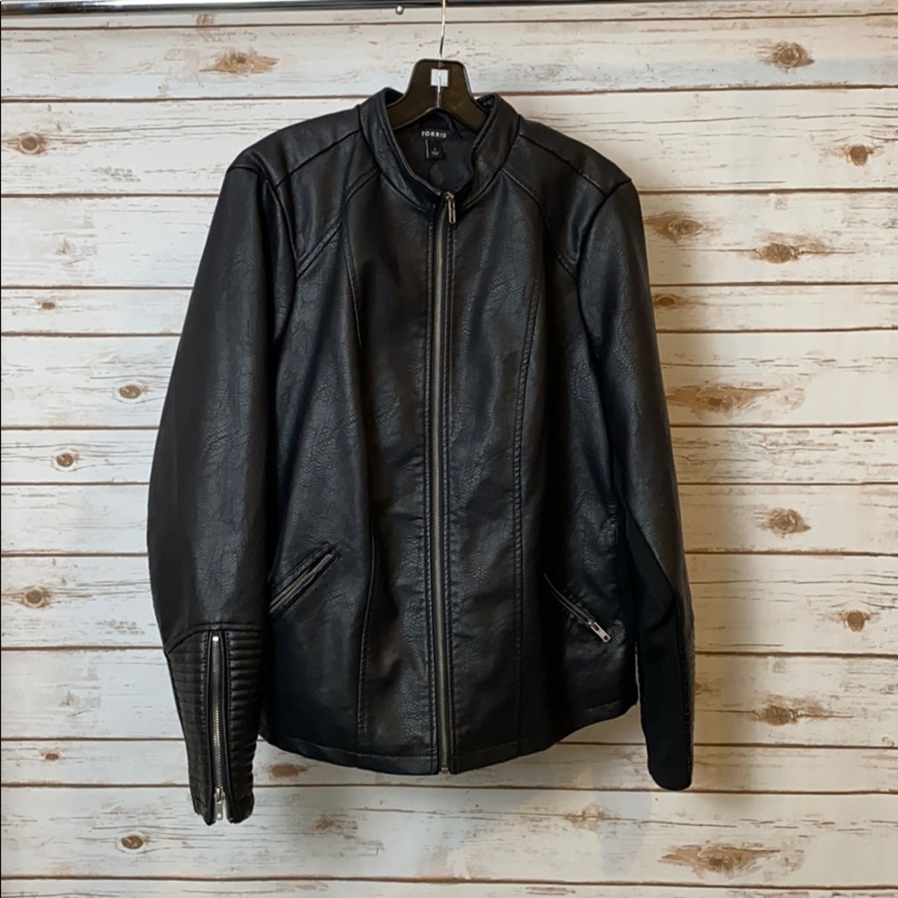 Black Faux Leather Biker Coat Torrid Sz 1X Lk New